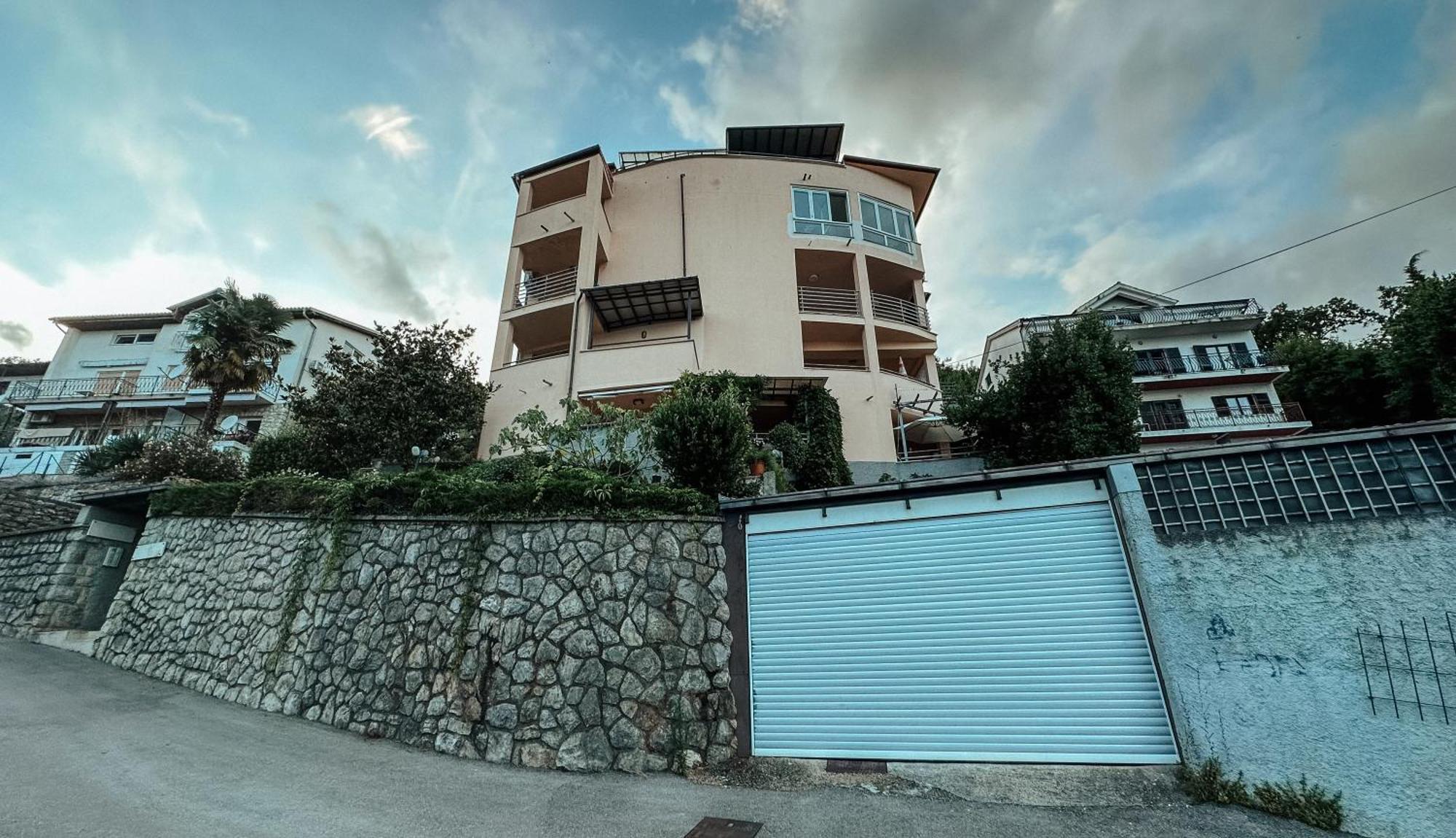 Apartmani Jelena Опатия Экстерьер фото